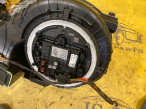 NAGRZEWNICA DMUCHAWA MERCEDES CLS W257 EUROPA