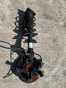 NOGA ZWROTNICA AMORTYZATOR PRZÓD LEWY LEWA RENAULT MEGANE IV