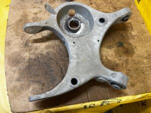 WAHACZ TYŁ TYLNY PRAWY FORD EXPLORER VI MK6