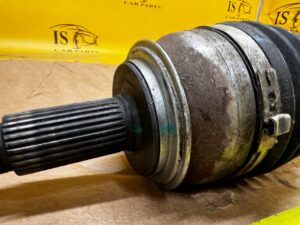 PÓŁOŚ PRZÓD PRZEDNIA PRAWY PRAWA NISSAN X-TRAIL T32 LIFT 1.3 DIG-T A