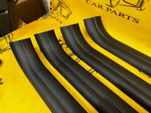 LEWA OSŁONA LISTWA PROGU DRZWI BMW F21 F22 F87