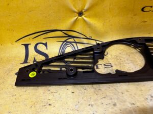 OSŁONA ZAŚLEPKA KRATKA DESKI KONSOLI AUDI A8 D4