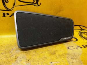 OSŁONA BLENDA GŁOŚNIKA TYLNEJ PÓŁKI LEWA HARMAN KARDON BMW 5 G30