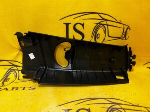 LEWA OSŁONA TAPICERKA POSZYCIE SŁUPKA BMW F21 F22