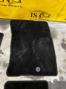 KOMPLET DYWANIKI WELUROWE FORD KUGA MK3 ESCAPE MK4