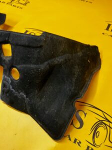 OSŁONA WYGŁUSZENIE MATA PRAWA LEXUS RX 450H III 3 AL10