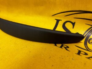 UCHWYT RĄCZKA TAPICERKI BOCZKA DRZWI PRZÓD PRAWY BMW X3 E83 NOWY OEM