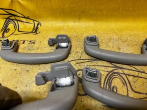 KOMPLET RĄCZKI UCHWYTY PODSUFITKI SKODA SCALA SEAT VW