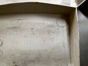 PÓŁKA PODSUFITKI KABINY DACIA DOKKER