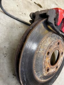 KOMPLET TARCZE HAMULCE ZACISKI PRZÓD CHEVROLET CORVETTE C5 97-04