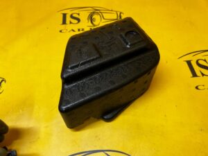 OGRANICZNIK PROWADNICY DRUGIEGO RZĘDU SIEDZEŃ LEWY TESLA MODEL 3 PRZEDLIFT