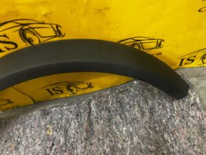 LISTWA POSZERZENIE BŁOTNIKA TYŁ PRAWA PRAWY 33″ FORD BRONCO 21-