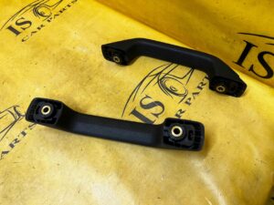 UCHWYT RĄCZKA SŁUPKA ŚRODKOWEGO B FORD BRONCO 21-