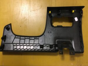 DOLNA OSŁONA DESKI KONSOLI LEWA RENAULT KADJAR EU