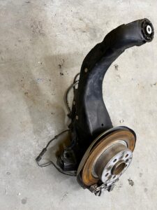 ZWROTNICA WAHACZ LEWY TYŁ BMW 1 F40 / MINI F54