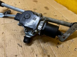 MECHANIZM SILNIK WYCIERACZEK PRZÓD DACIA DOKKER LODGY EU