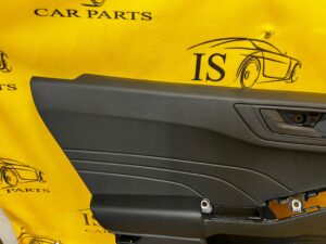 BOCZEK TAPICERKA DRZWI LEWY TYŁ FORD ESCAPE MK4 1.5 EB