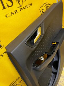 BOCZEK DRZWI PRAWY TYŁ FORD ESCAPE MK4