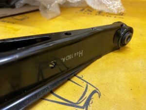 WAHACZ TYŁ TYLNY POPRZECZNY DOLNY SUBARU FORESTER VI SL 25- 2.0 HYBRYDA