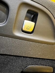 BOCZEK BAGAŻNIKA PRAWY MERCEDES E-KLASA W213