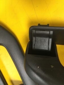 RĄCZKA UCHWYT PODSUFITKI MERCEDES 246 INFINITI Q30