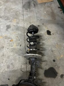 ZWROTNICA AMORTYZATOR PRZÓD LEWY CITROEN C4 GRAND PICASSO II 1.6 BLUE HDI