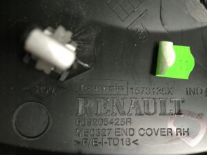 ZAŚLEPKA BOCZEK DESKI RENAULT MEGANE IV PRAWA