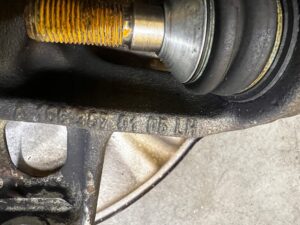 ZWROTNICA TARCZA ZACISK TYŁ LEWY MERCEDES GL X166 4.7 V8 4MATIC