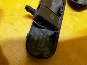 KOMPLET DYSZE SPRYSKIWACZE SZYBY PRZÓD CZOŁOWEJ PORSCHE PANAMERA 970 I LIFT