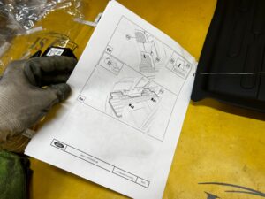 DYWANIKI WYCIERACZKI GUMOWE ORYGINALNE 4 DRZWI FORD BRONCO 21- NOWE OEM