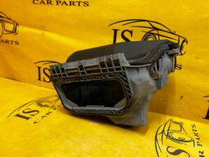 PUSZKA SKRZYNKA OBUDOWA BEZPIECZNIKÓW PORSCHE MACAN 95B