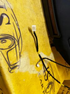 TYLNA PÓŁKA BAGAŻNIKA ŚWIATŁO STOP GŁOŚNIKI TESLA MODEL 3