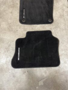 KPL DYWANIKI WYCIERACZKI WELUROWE ORYGINALNE PORSCHE PANAMERA 970 I LHD