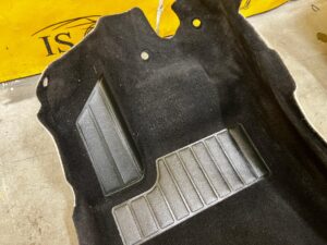 MATA DYWAN WYKŁADZINA PODŁOGI PRZÓD PRZEDNIA RENAULT ESPACE VI EU