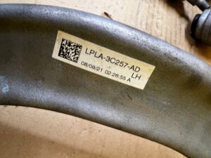 WAHACZ PRZÓD PRZEDNI LEWY LAND ROVER DEFENDER II L663