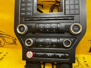 PANEL KLIMATYZACJI RADIA PRZYCISK START STOP FORD MUSTANG VI USA