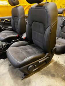 KOMPLET FOTELE WNĘTRZE KANAPA BOCZKI INFINITI Q30 QX30 SKÓRA ALCANTARA