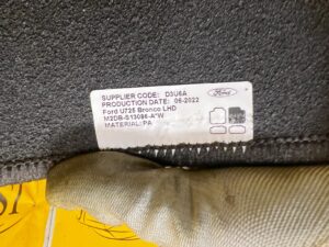 DYWANIKI WYCIERACZKI WELUROWE ORYGINALNE 4 DRZWI FORD BRONCO 21- NOWE OEM