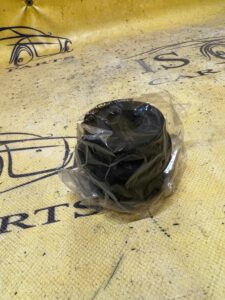 PODUSZKA GUMA STABILIZATORA PRZÓD BMW 5 E39 535i 540i V8 NOWA OEM