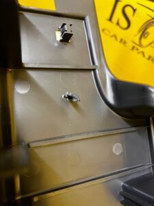 MOCOWANIE WSPORNIK WYKŁADZINY BAGAŻNIKA LEWY TESLA MODEL 3 PRZEDLIFT