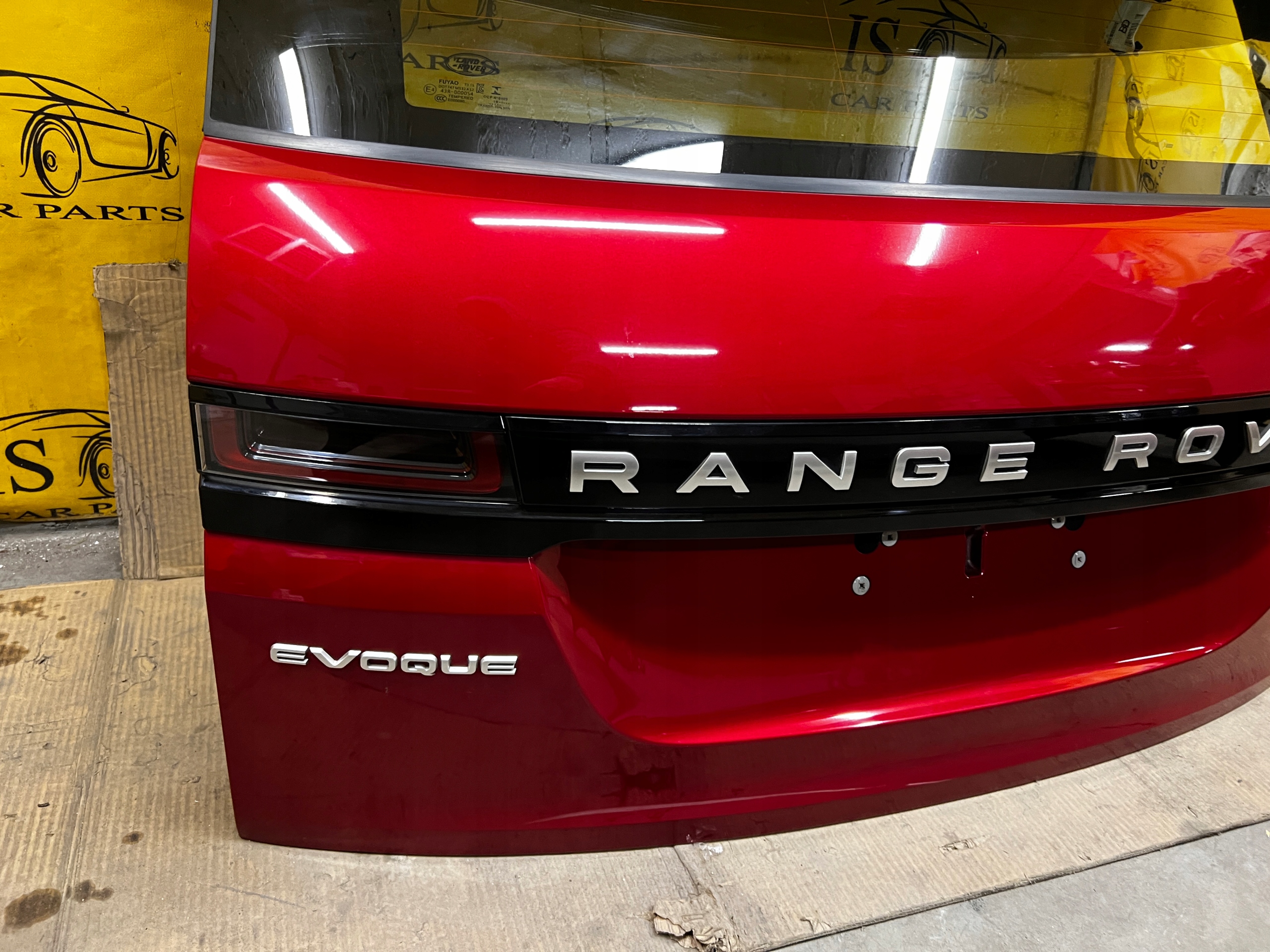 KPL ZDERZAK 6 X PDC KLAPA TYŁ KAMERA RANGE ROVER EVOQUE II L551 FIRENZE RED