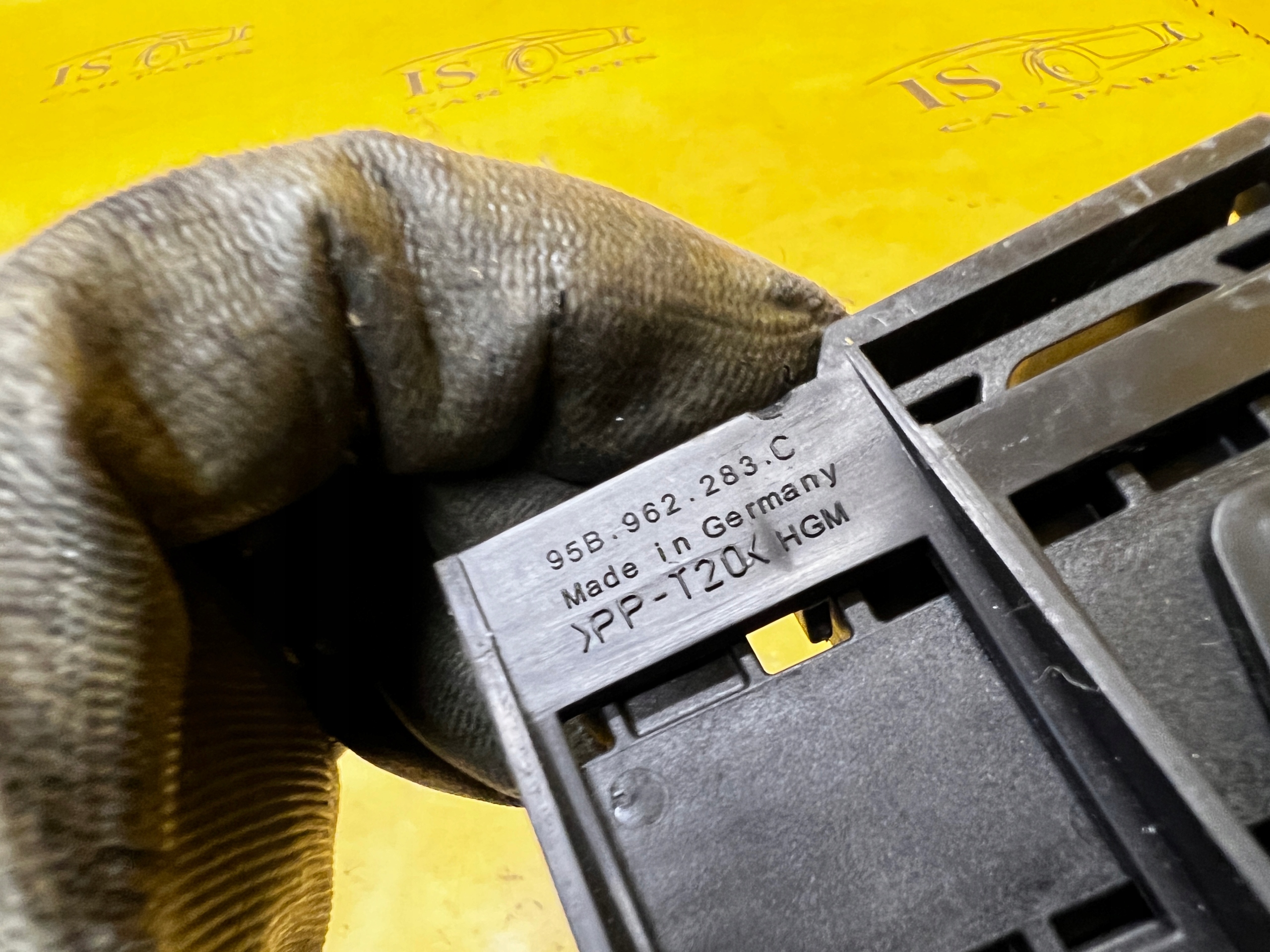 MODUŁ ANTENA KEYLESS DOSTĘPU BEZKLUCZYKOWEGO PORSCHE MACAN 95B