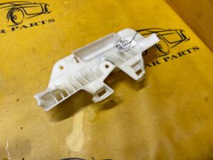 WSPORNIK MOCOWANIE SŁUPKA B PRAWY PRAWE TESLA MODEL 3 PRZEDLIFT