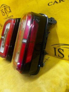 KOMPLET LAMPY LAMPA TYŁ TYLNE PRAWY LEWY FORD BRONCO 21-