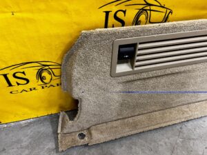 BOCZEK BAGAŻNIKA LEWY RANGE ROVER VOGUE L405