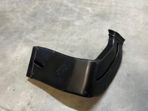 WLOT DOLOT KANAŁ POWIETRZA ŚRODKOWY LEWY PORSCHE PANAMERA 970 I LIFT