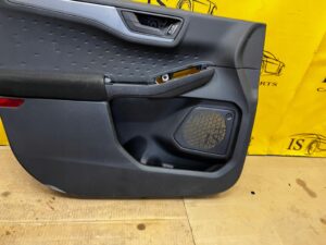 TAPICERKA BOCZEK DRZWI PRZÓD LEWY FORD KUGA MK3 ESCAPE MK4