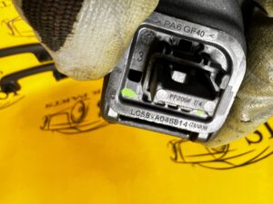 UCHWYT RĄCZKA KLAMKA PODSUFITKI FORD KUGA MK3