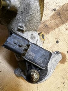 OBUDOWA ZAWÓR EGR RENAULT DACIA NISSAN MERCEDES 1.5 BLUE DCI