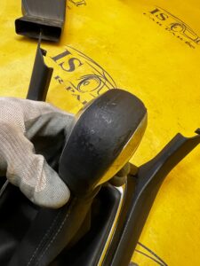 MIESZEK DRĄŻEK ZMIANY BIEGÓW DEKOR TUNELU ŚRODKOWEGO PEUGEOT 308 II T9 EU